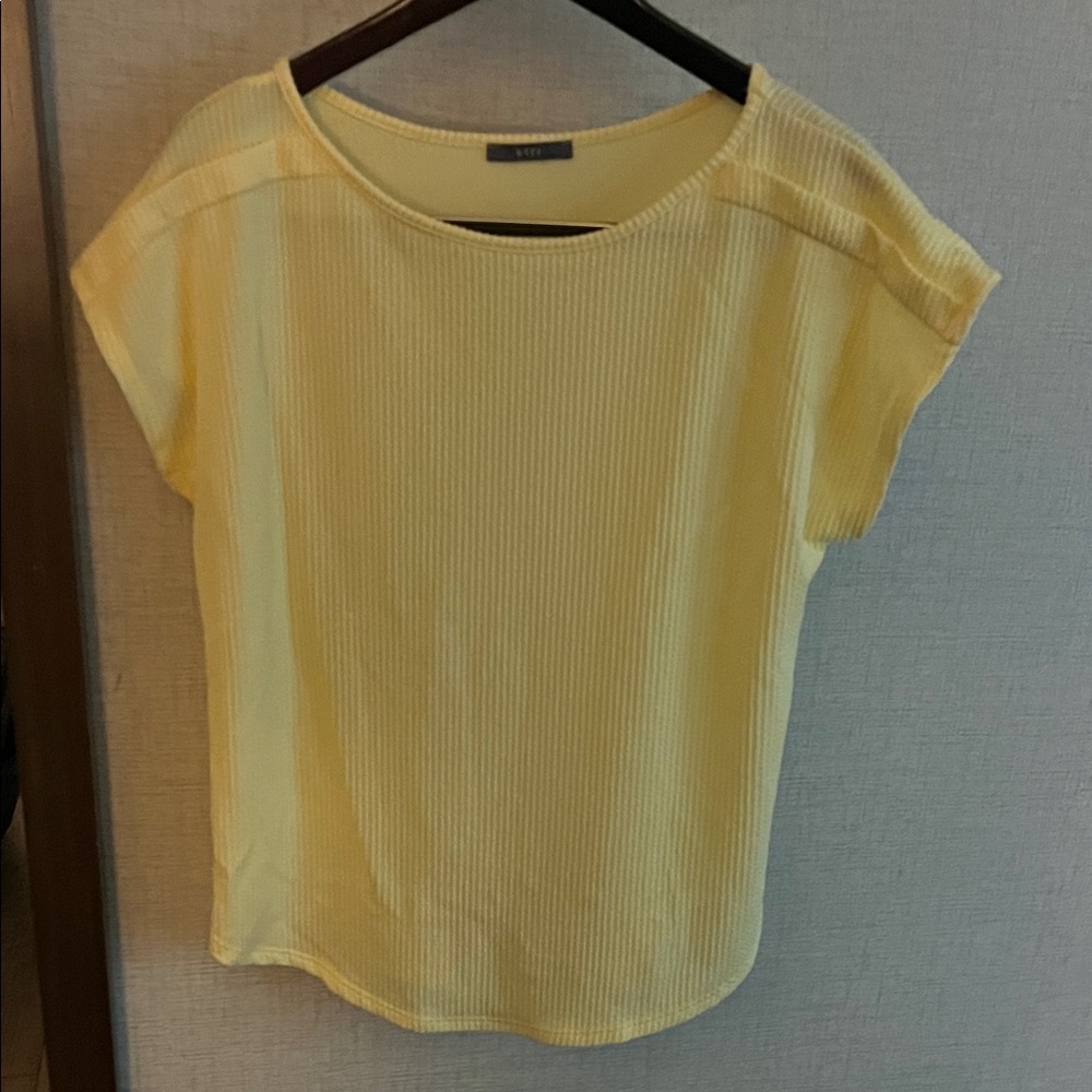 Theory Light Yellow Short Sleeve Top